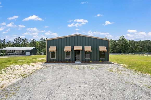 4.99 Acres of Improved Commercial Land for Sale in Blackshear, Georgia