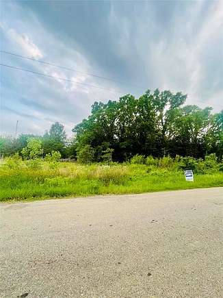 1.9 Acres of Residential Land for Sale in Quinlan, Texas