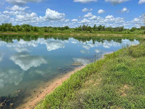 55.74 Acres of Agricultural Land for Sale in Aquilla, Texas