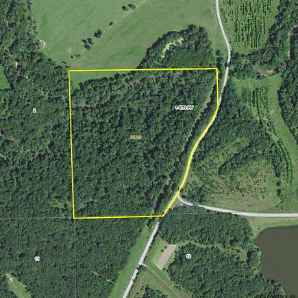 35 Acres of Recreational Land for Sale in Bonaparte, Iowa