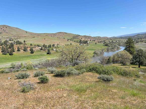 2 Acres of Residential Land for Sale in Hornbrook, California