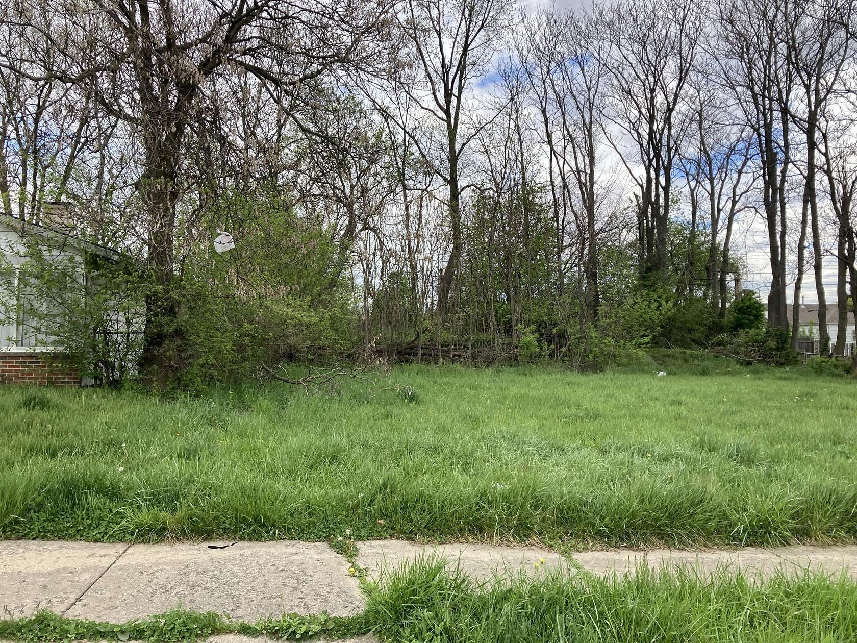 0.1 Acres of Land for Sale in Pontiac, Michigan