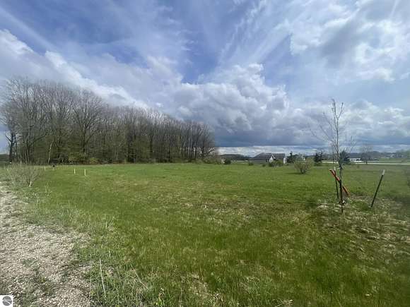 0.92 Acres of Residential Land for Sale in Mount Pleasant, Michigan