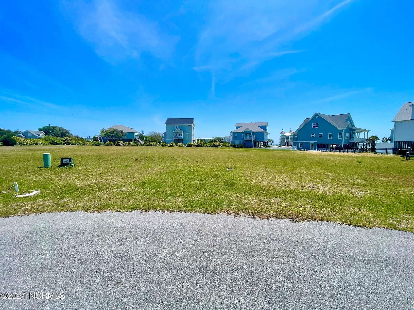 0.38 Acres of Residential Land for Sale in Harkers Island, North Carolina