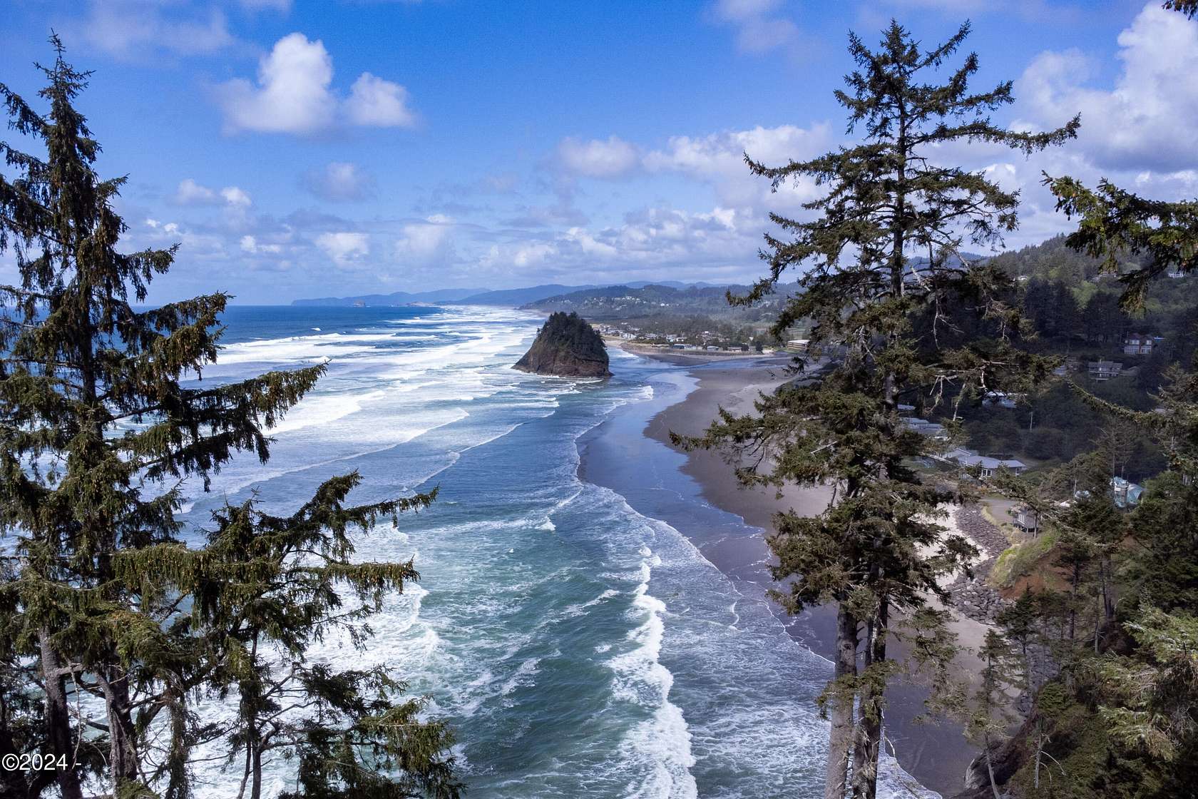 1 Acre of Residential Land for Sale in Neskowin, Oregon