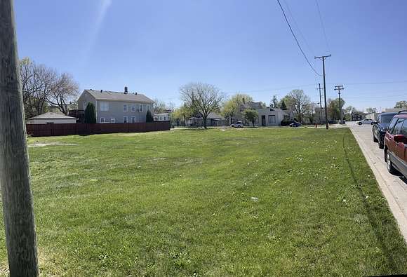 0.25 Acres of Commercial Land for Sale in Joliet, Illinois