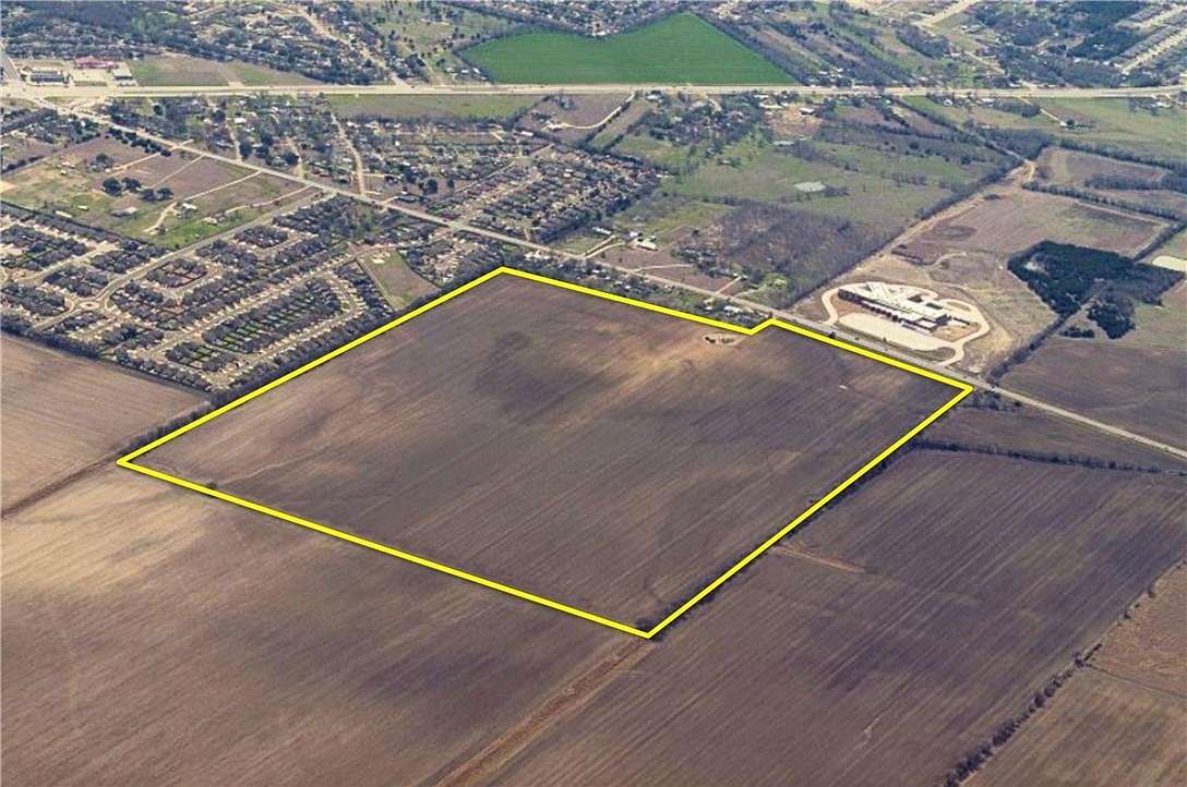 139.88 Acres of Mixed-Use Land for Sale in Waco, Texas