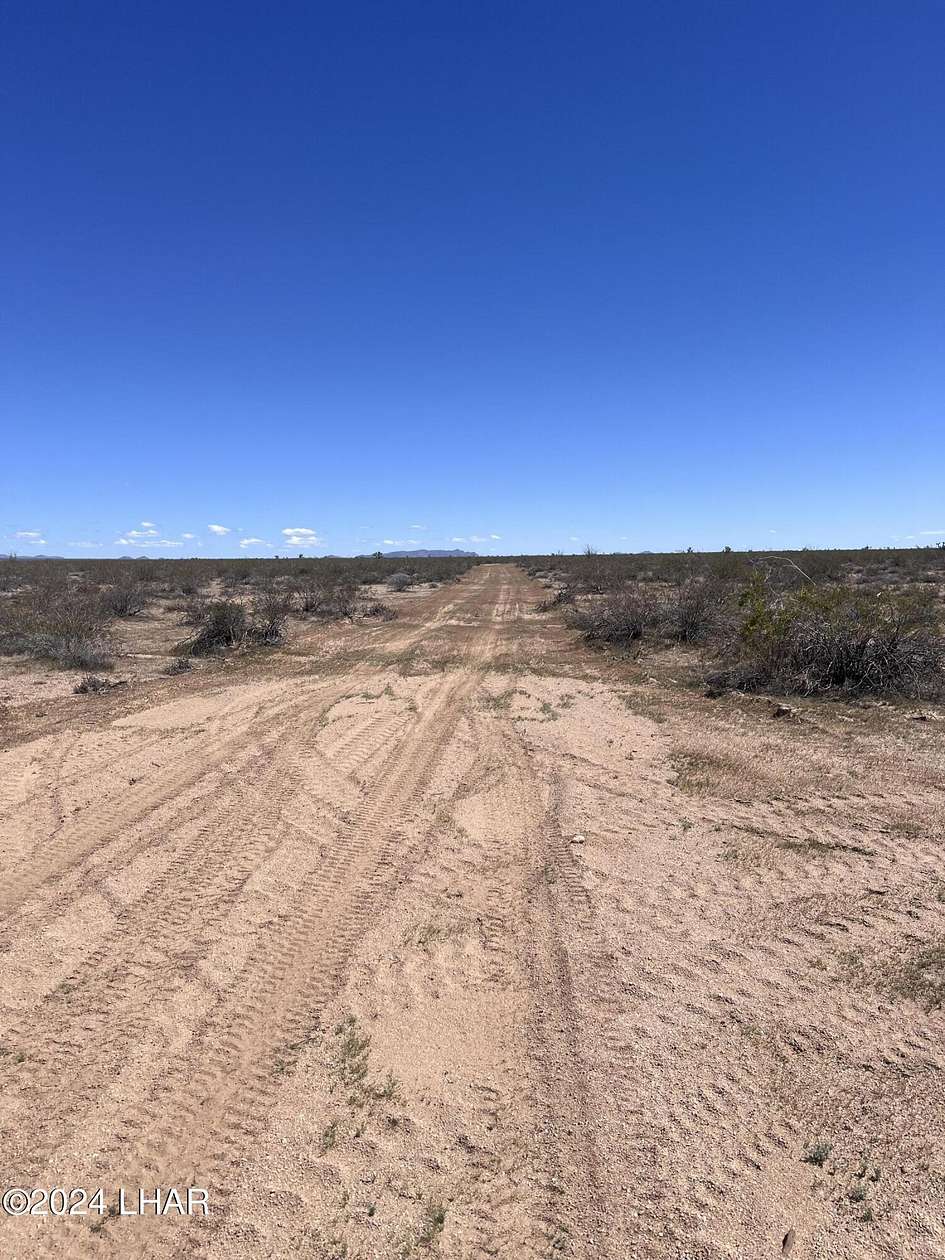 40.2 Acres of Land for Sale in Yucca, Arizona