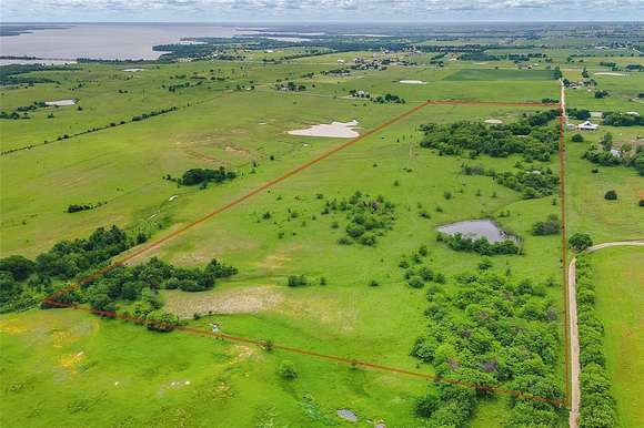 50 Acres of Land for Sale in Valley View, Texas
