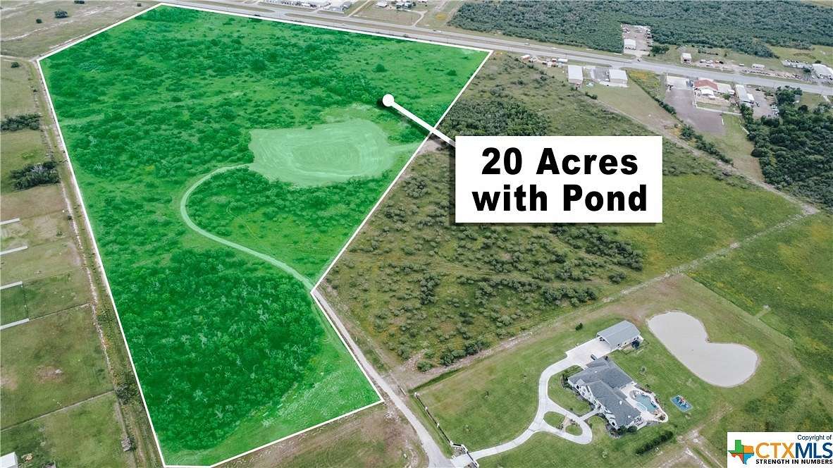 21 Acres of Recreational Land for Sale in Victoria, Texas