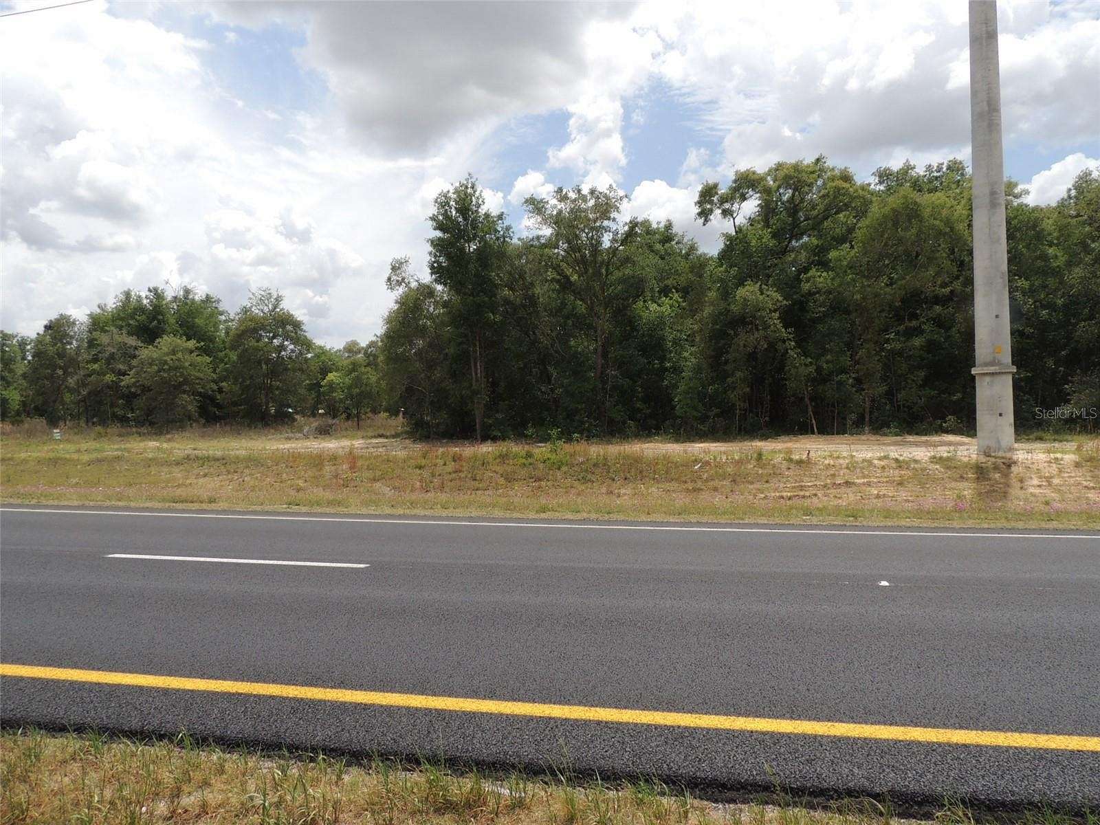 1.5 Acres of Land for Sale in Williston, Florida