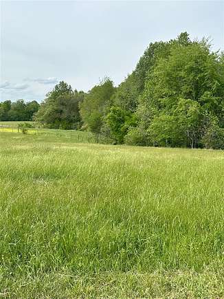 2 Acres of Residential Land for Sale in Scottsville, Kentucky