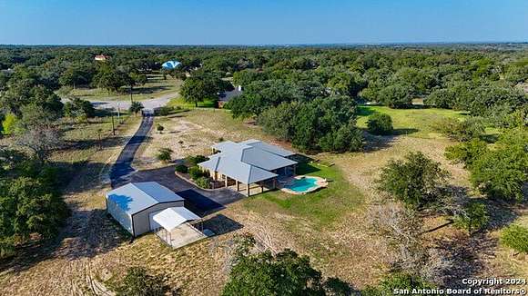 10 Acres of Residential Land with Home for Sale in Floresville, Texas