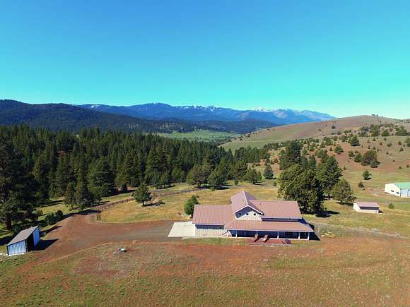 560 Acres of Land with Home for Sale in John Day, Oregon