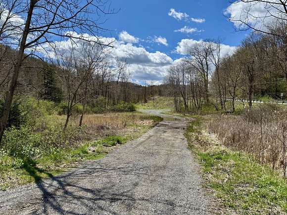 7.4 Acres of Recreational Land for Sale in Hollsopple, Pennsylvania