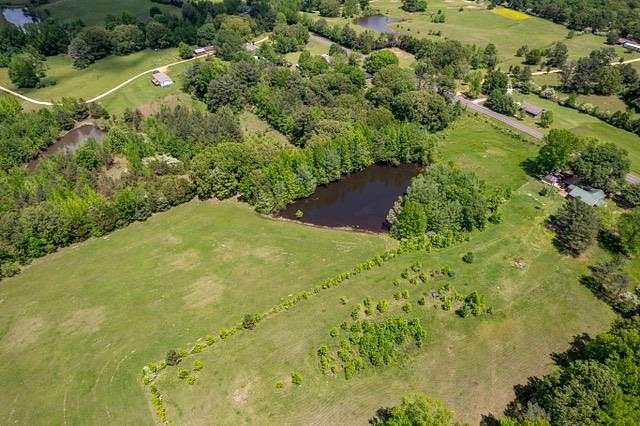 18 Acres of Mixed-Use Land for Sale in Senatobia, Mississippi
