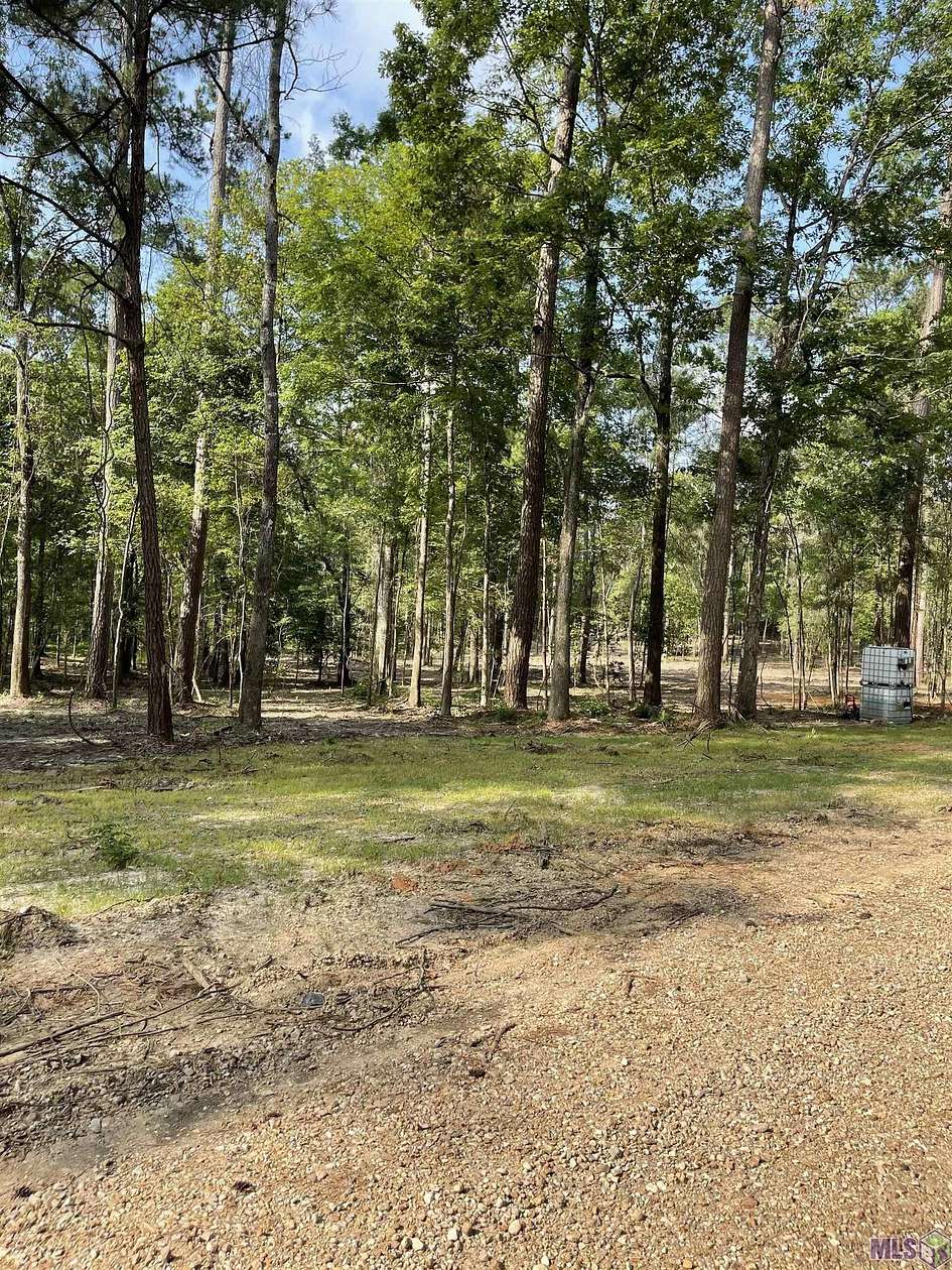 4.86 Acres of Residential Land for Sale in Clinton, Louisiana