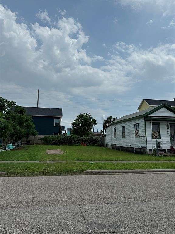 0.039 Acres of Land for Sale in Galveston, Texas