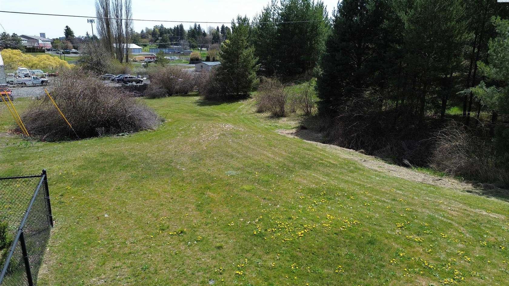 1 Acre of Commercial Land for Sale in Pullman, Washington