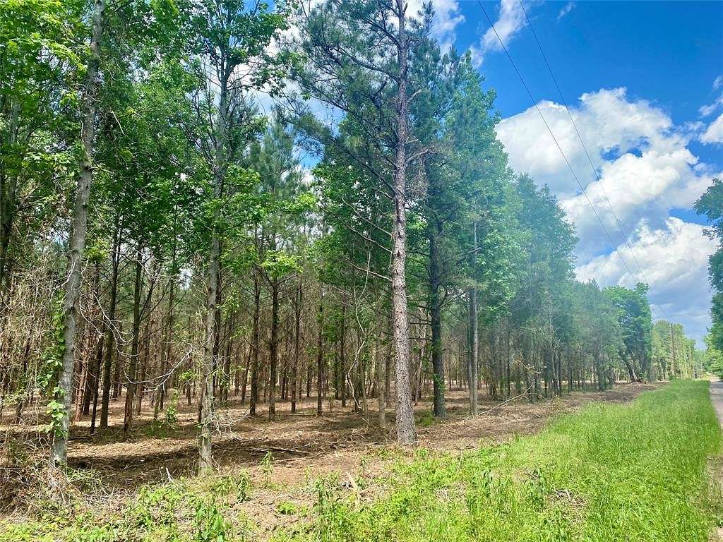 13.9 Acres of Land for Sale in Gladewater, Texas