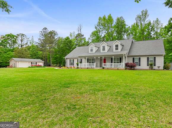 7.5 Acres of Land with Home for Sale in Moreland, Georgia