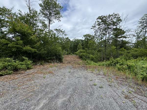 1.42 Acres of Residential Land for Sale in West Gardiner Town, Maine