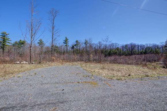 1.5 Acres of Residential Land for Sale in West Gardiner Town, Maine