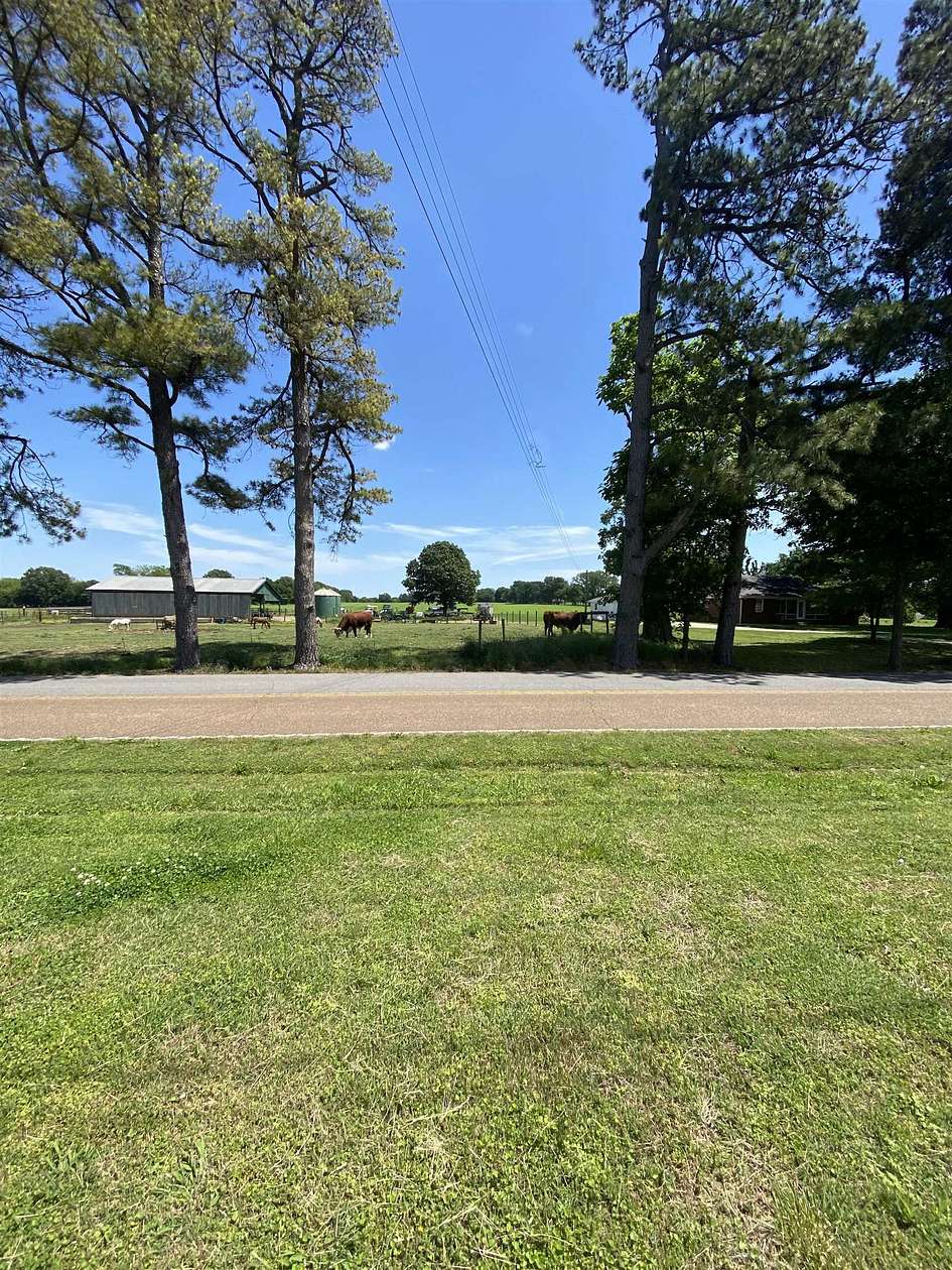 1 Acre of Residential Land for Sale in Covington, Tennessee