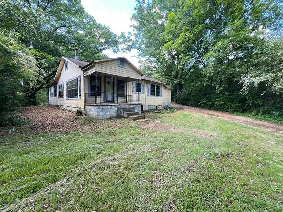 2.4 Acres of Residential Land with Home for Sale in Jasper, Alabama