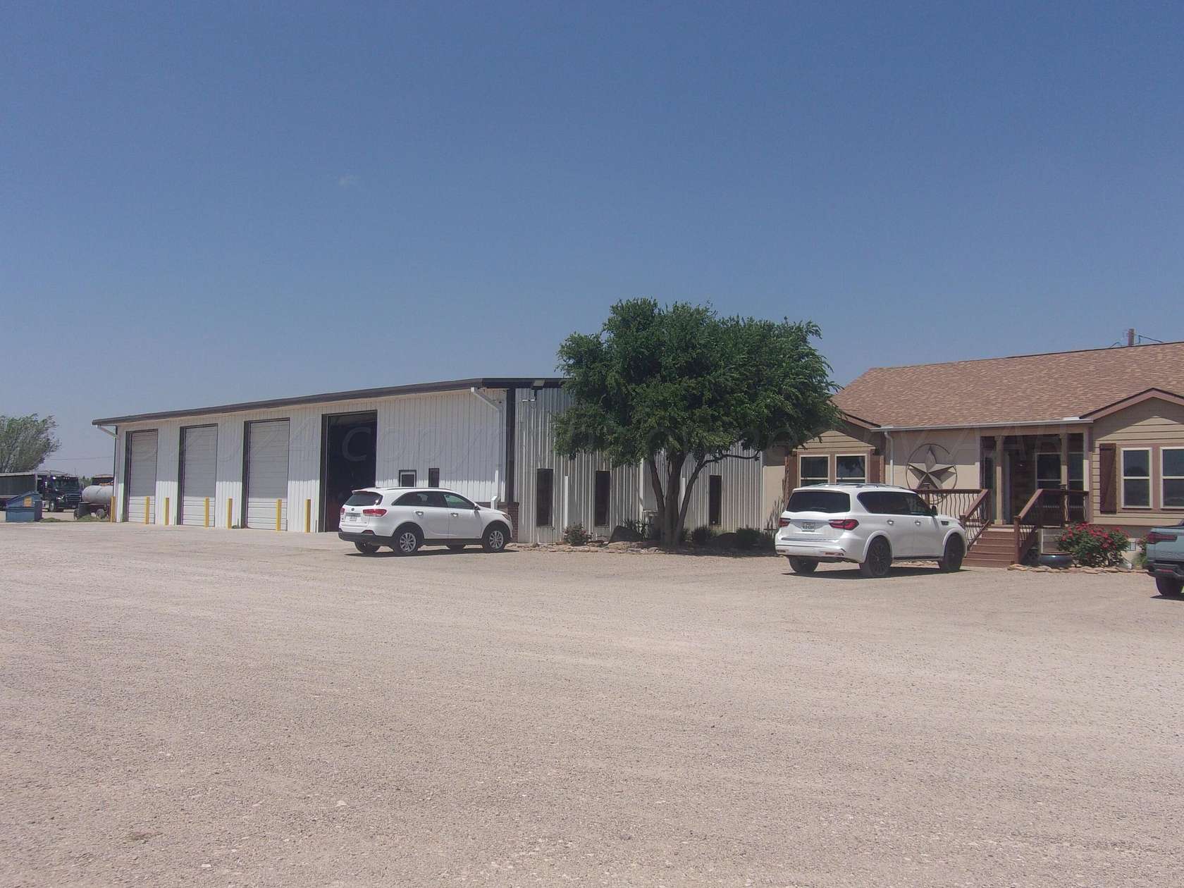 3 Acres of Improved Residential Land for Sale in Hereford, Texas