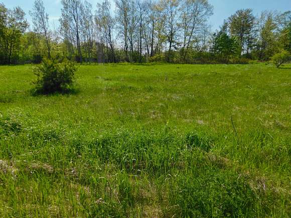 1.5 Acres of Residential Land for Sale in Palmyra, Maine