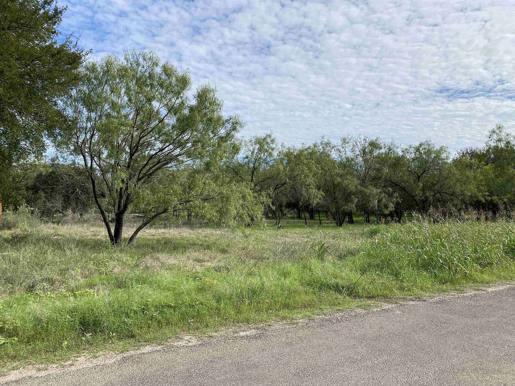 0.23 Acres of Residential Land for Sale in Cottonwood Shores, Texas