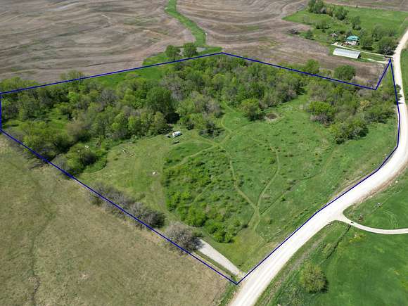 16.5 Acres of Land for Sale in Holton, Kansas