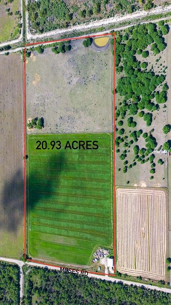 21 Acres of Agricultural Land for Sale in Quemado, Texas