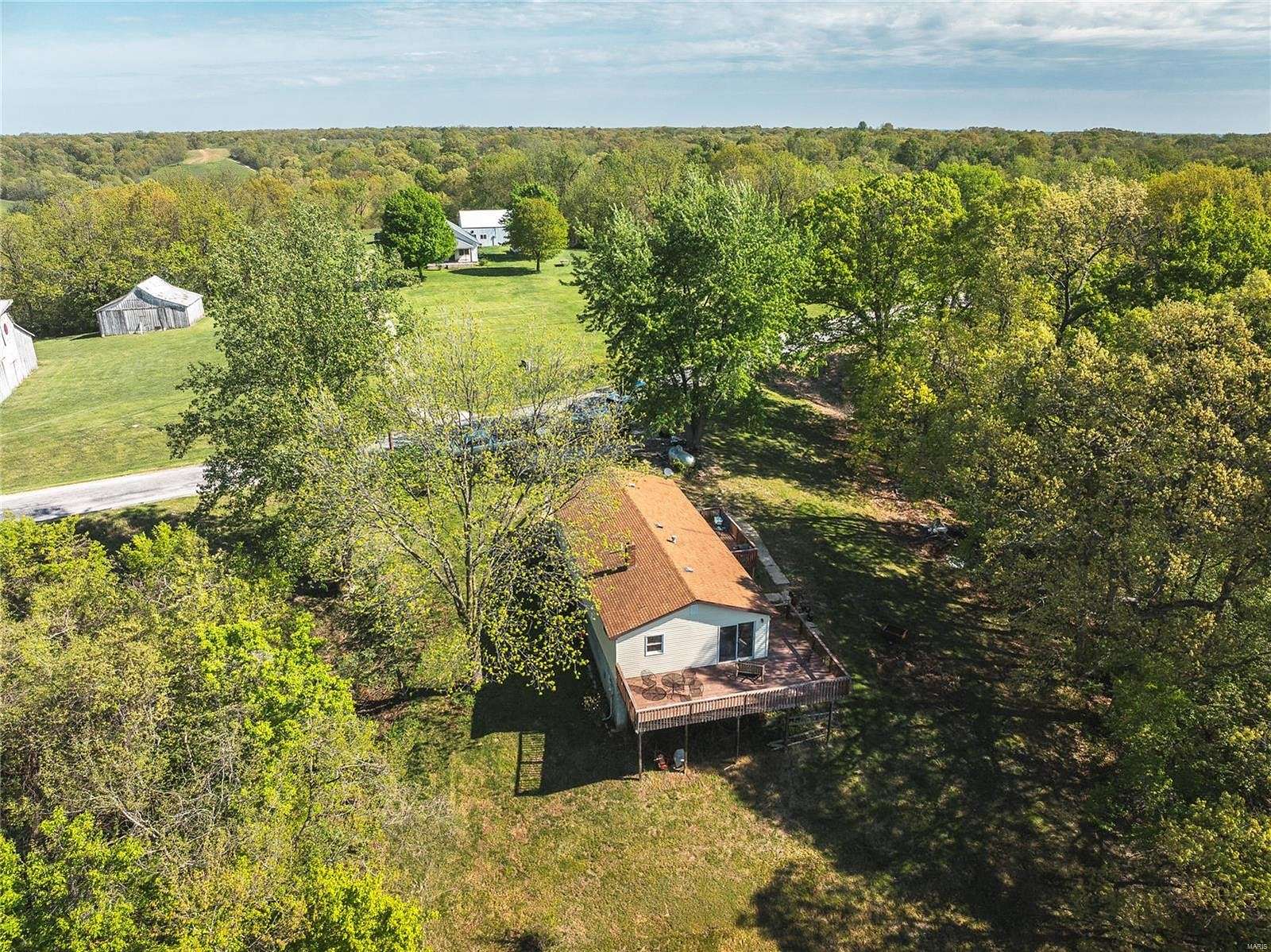 35 Acres of Agricultural Land with Home for Sale in Hamburg, Illinois