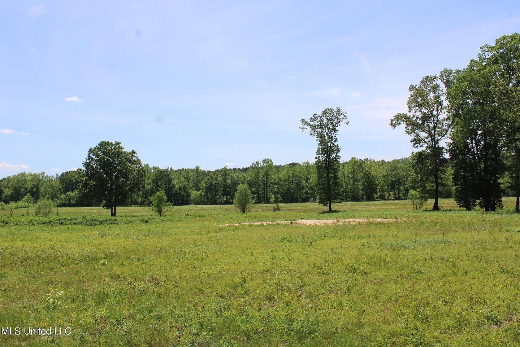 2 Acres of Residential Land for Sale in Byhalia, Mississippi