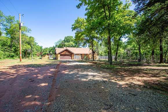 5 Acres of Residential Land with Home for Sale in Lexington, Oklahoma