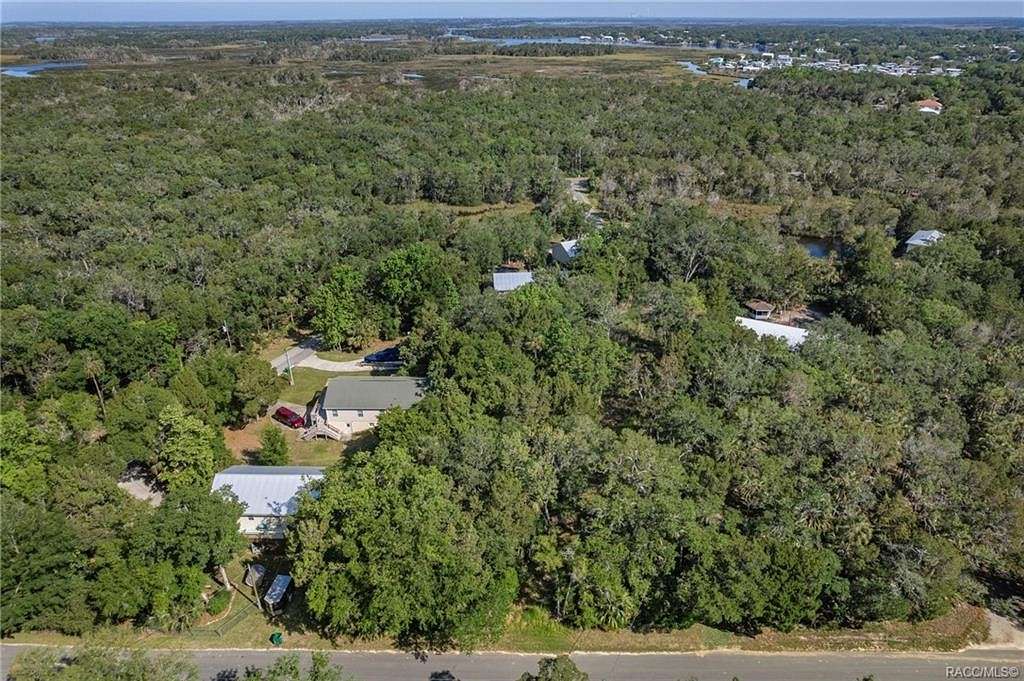 0.95 Acres of Land for Sale in Homosassa, Florida