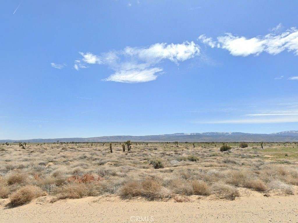5.029 Acres of Land for Sale in Lancaster, California