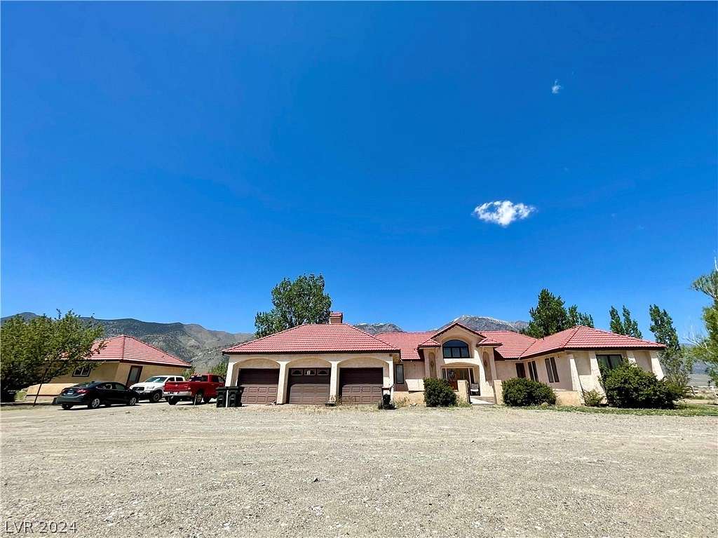 4.9 Acres of Residential Land with Home for Sale in Round Mountain, Nevada