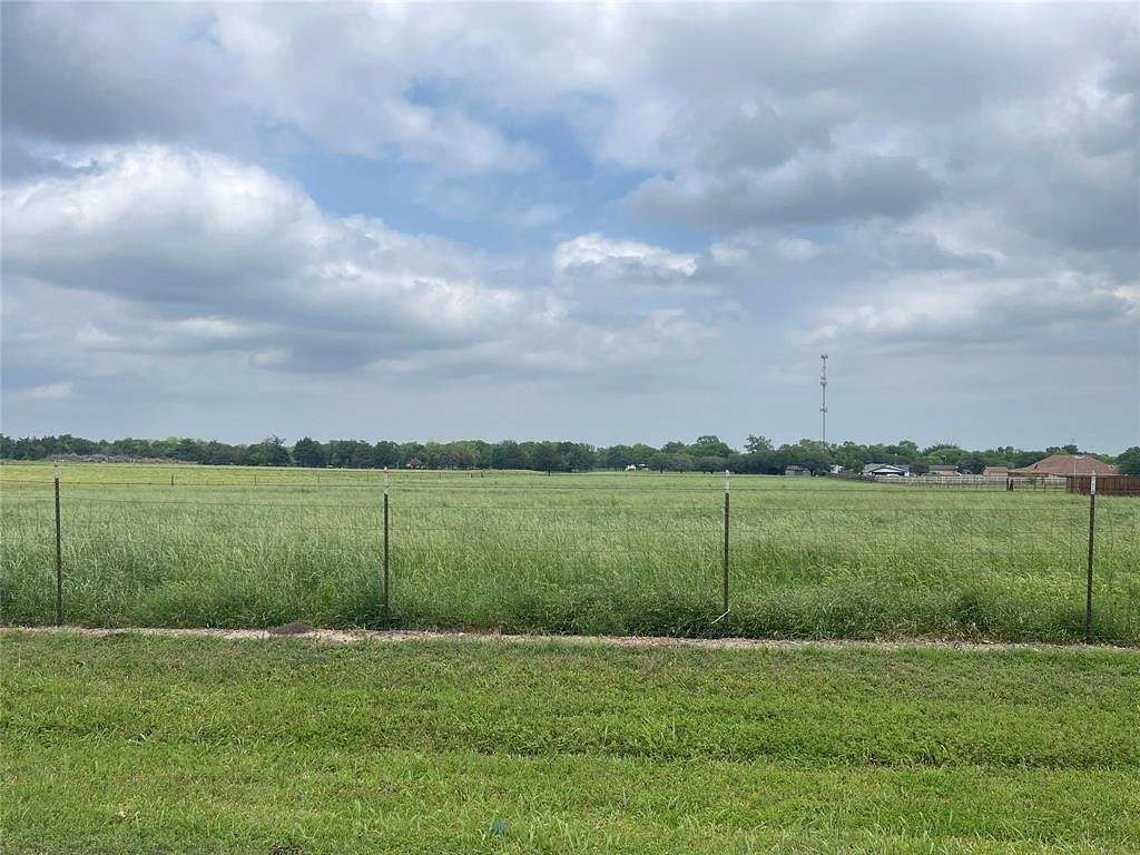 16.7 Acres of Agricultural Land for Sale in Seagoville, Texas