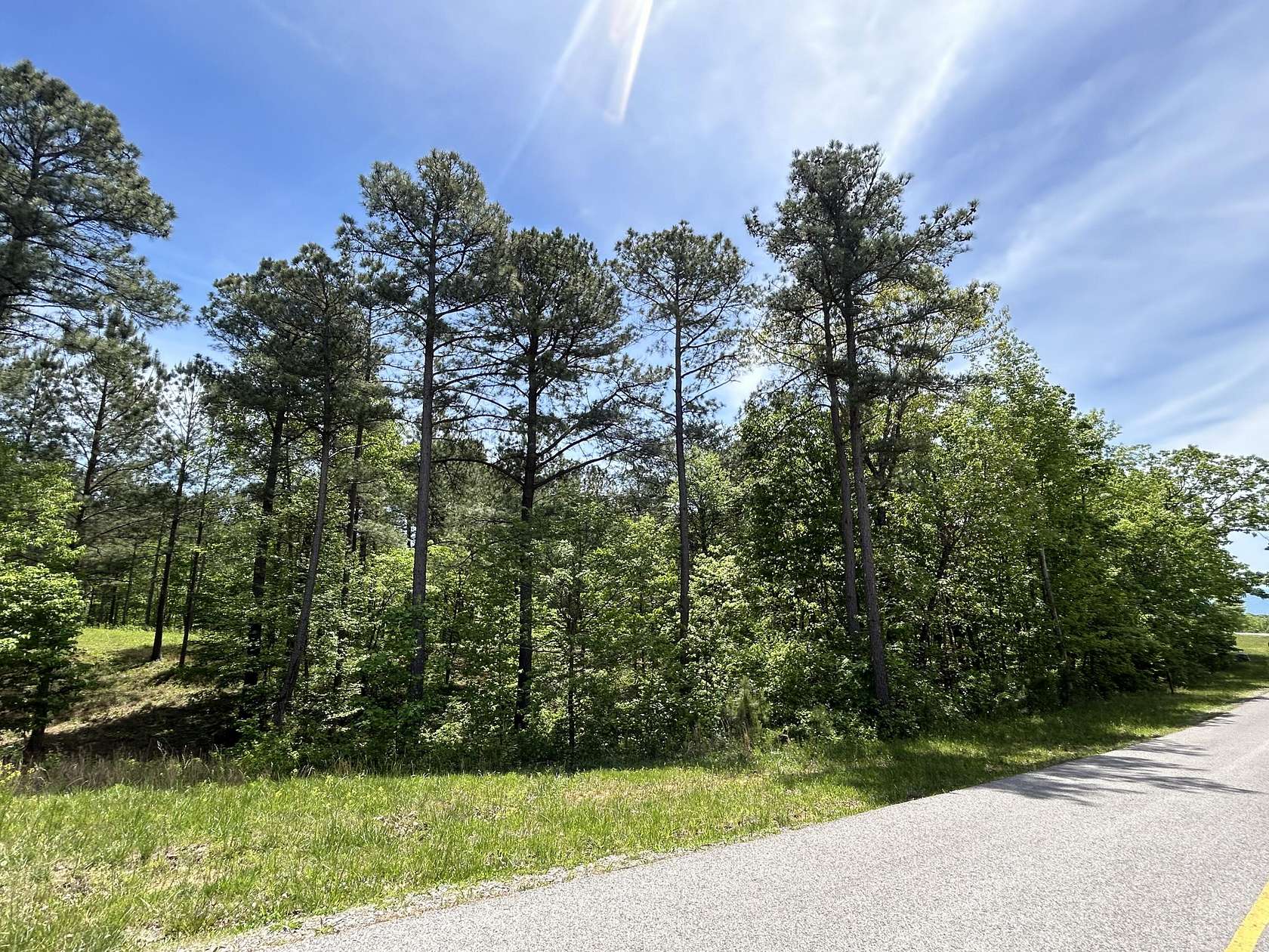 1.7 Acres of Residential Land for Sale in Jasper, Tennessee