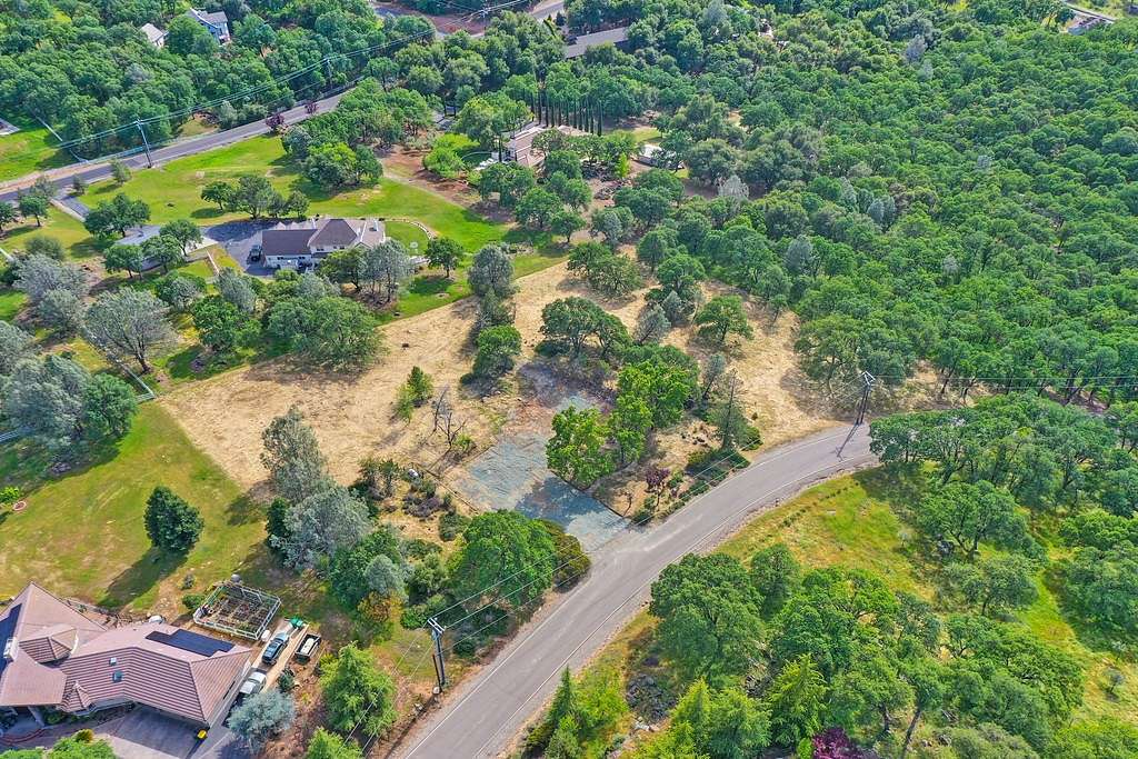 3.43 Acres of Land for Sale in Placerville, California