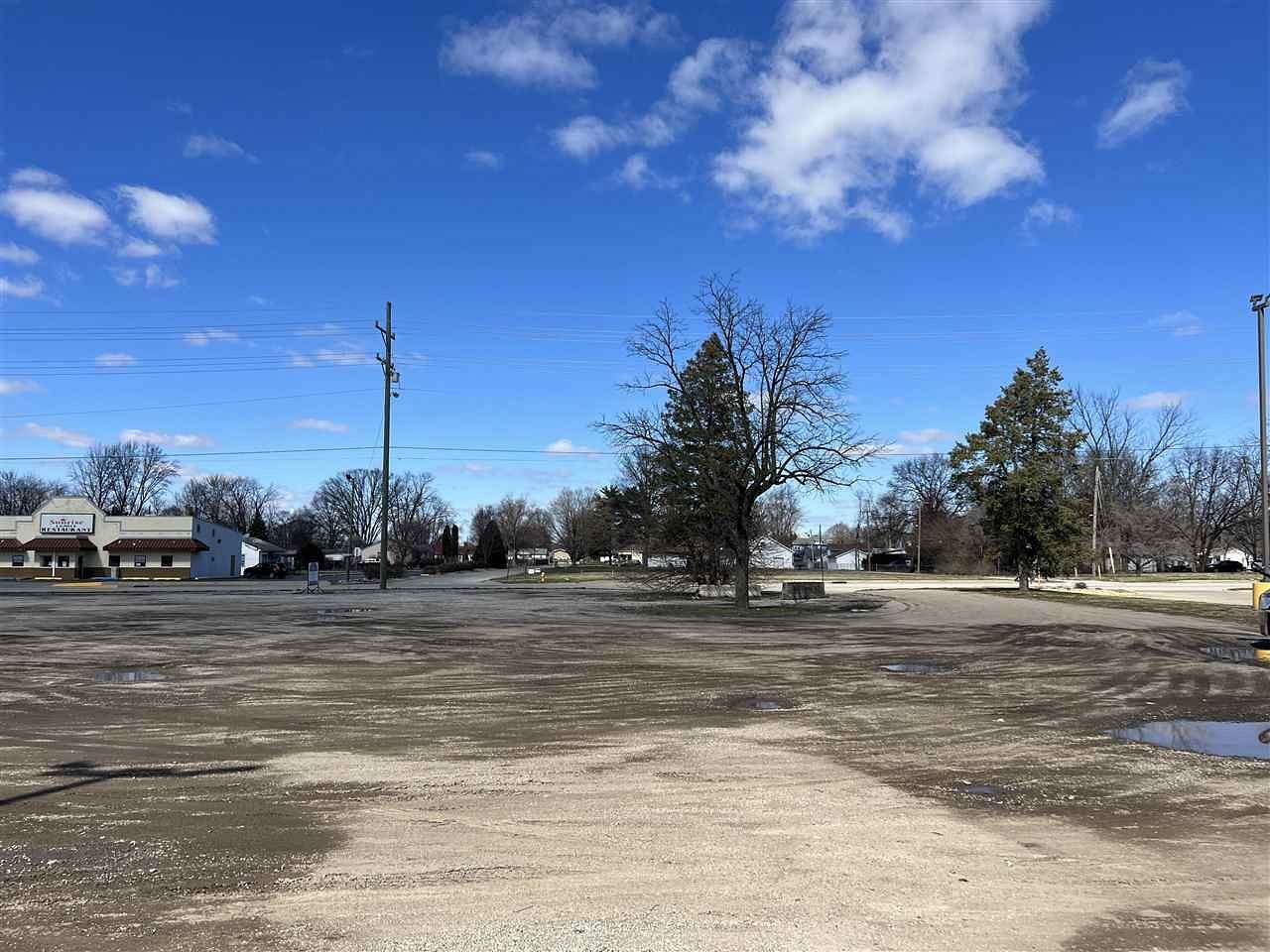 0.99 Acres of Commercial Land for Sale in Terre Haute, Indiana