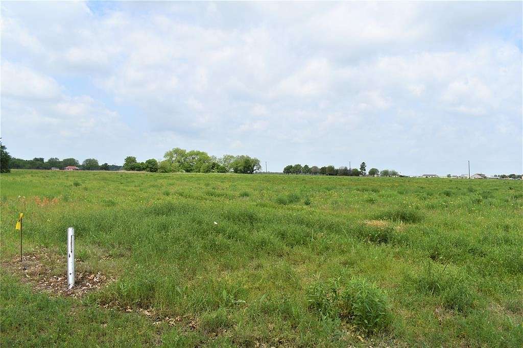 2.011 Acres of Residential Land for Sale in Grandview, Texas