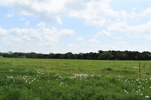 2 Acres of Residential Land for Sale in Grandview, Texas