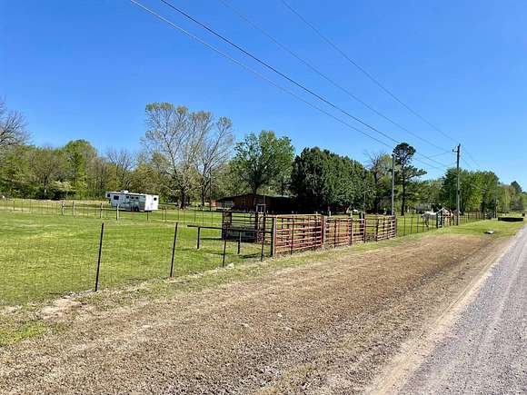 2.5 Acres of Residential Land with Home for Sale in Mounds, Oklahoma