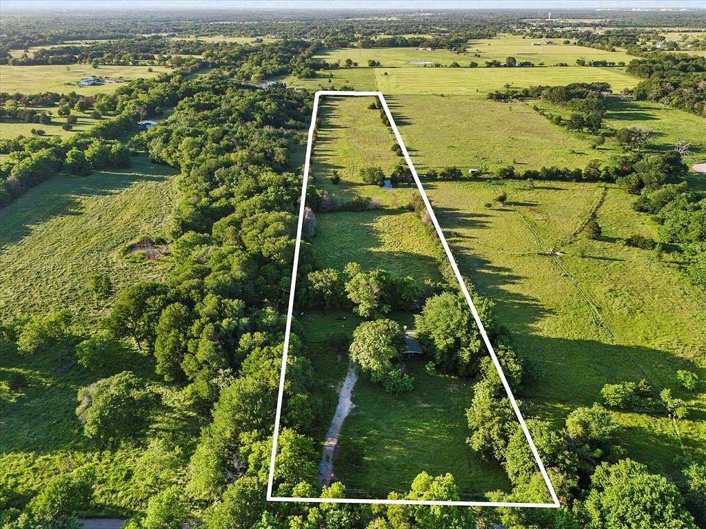 8.5 Acres of Residential Land with Home for Sale in Greenville, Texas