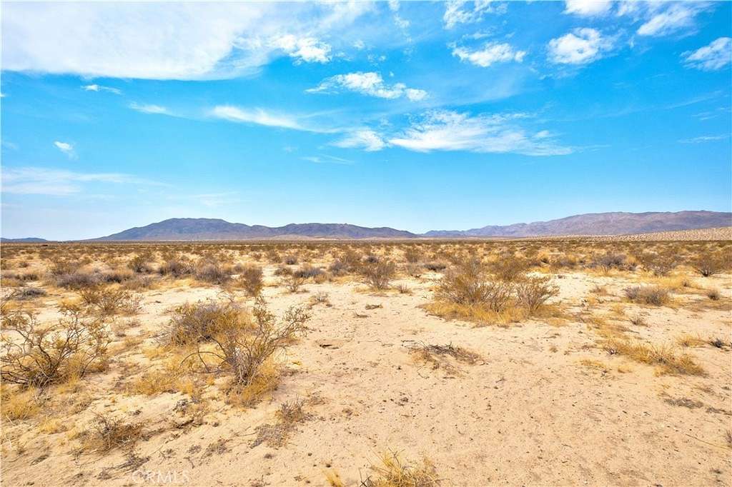 20 Acres of Recreational Land & Farm for Sale in Twentynine Palms, California