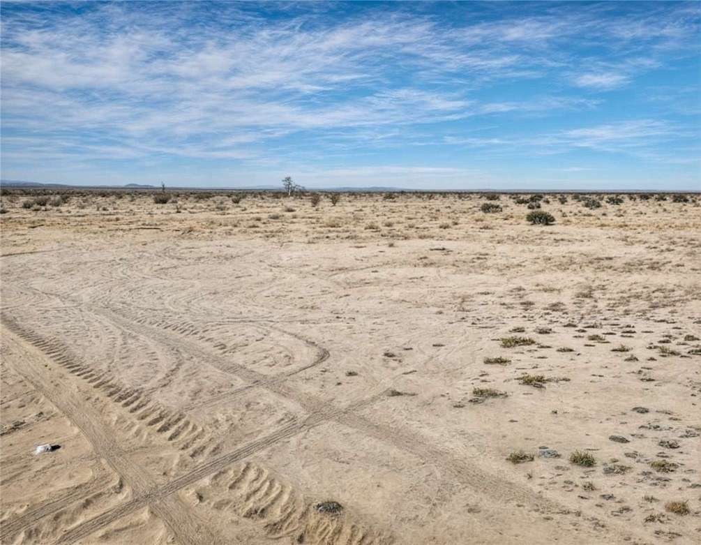 5 Acres of Land for Sale in Adelanto, California